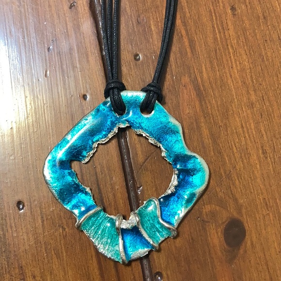 Unique boutique necklace - Picture 5 of 5